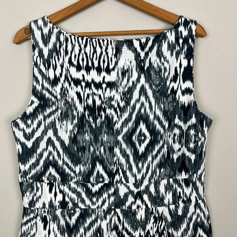 LAFAYETTE 148 Dress Womens 10 Black White Printed Sheath Sleeveless V-Neck 10/12